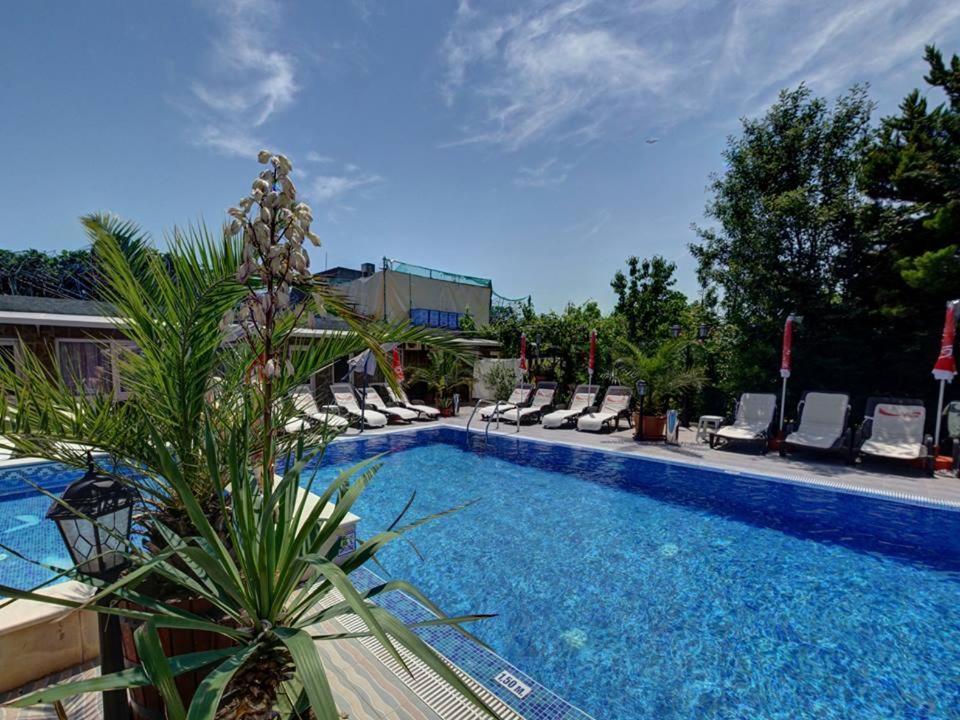 Family Hotel Gogov Sinemoretz Eksteriør bilde