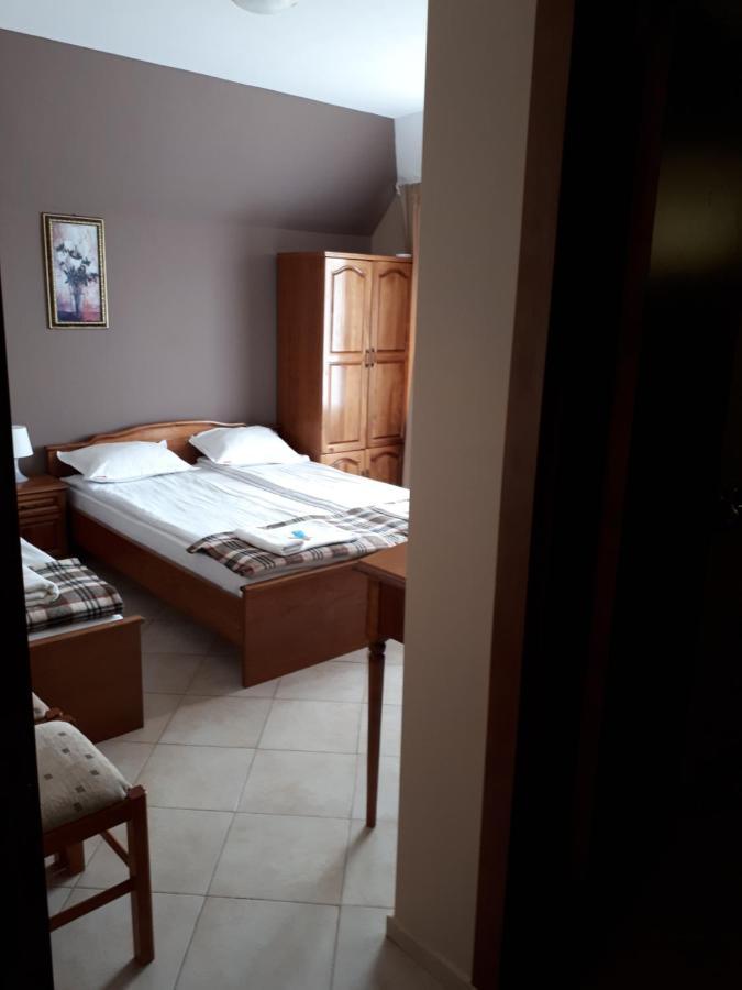 Family Hotel Gogov Sinemoretz Rom bilde